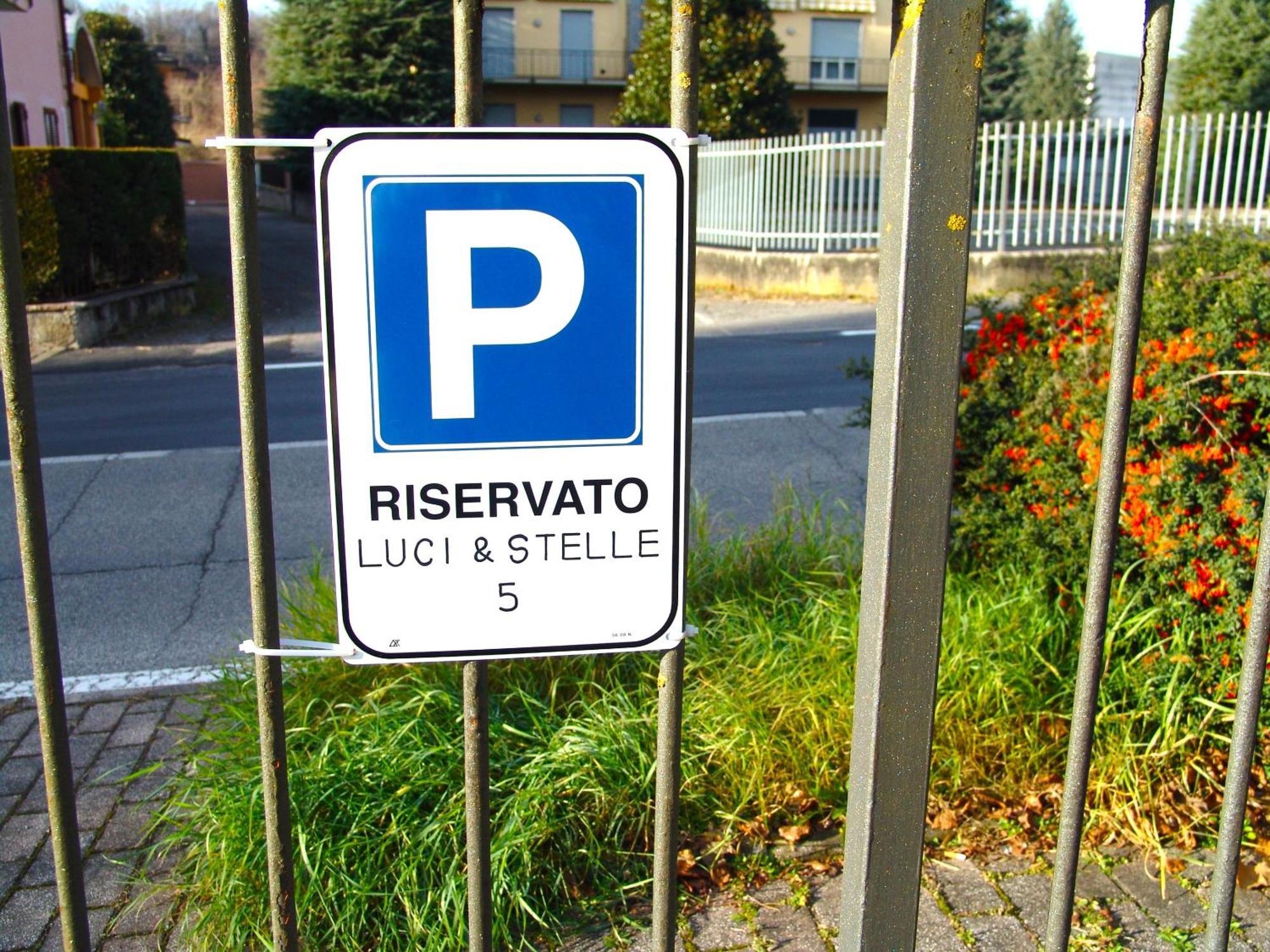 Modern Apartment Luci & Stelle Near Lake Como Nibionno Exterior foto