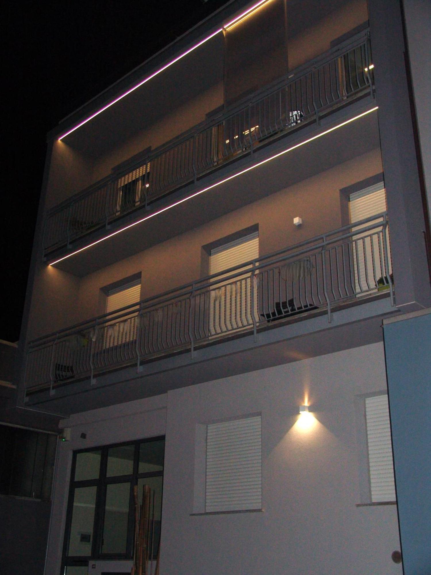 Modern Apartment Luci & Stelle Near Lake Como Nibionno Exterior foto